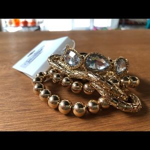 Beautiful Gold Colored Bracelet Set